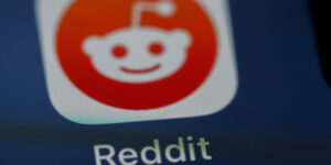 reddit logo on screen where subreddits are found